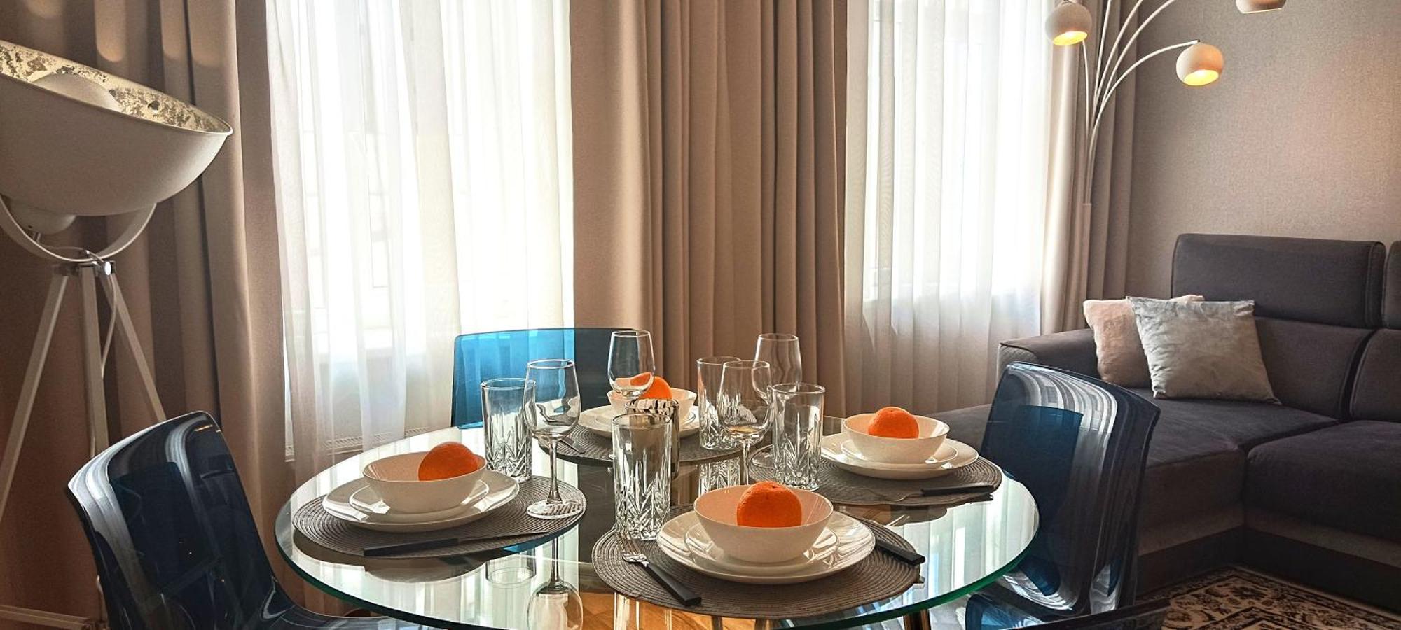 Old Town 2 Bedroom Apartment Near Dome Square & Scenic Waterfront รีกา ภายนอก รูปภาพ
