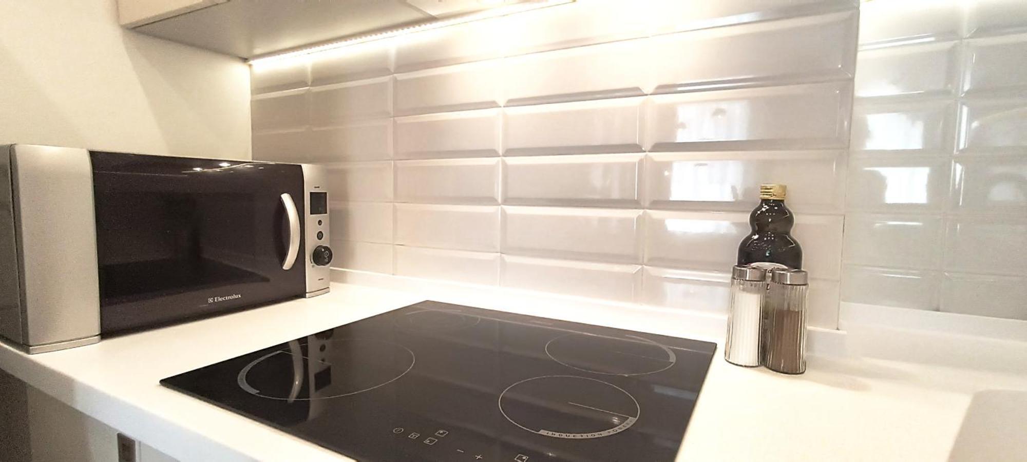 Old Town 2 Bedroom Apartment Near Dome Square & Scenic Waterfront รีกา ภายนอก รูปภาพ