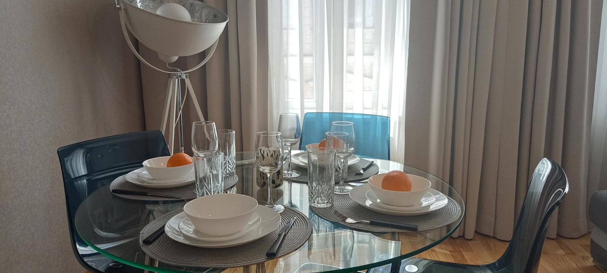 Old Town 2 Bedroom Apartment Near Dome Square & Scenic Waterfront รีกา ภายนอก รูปภาพ