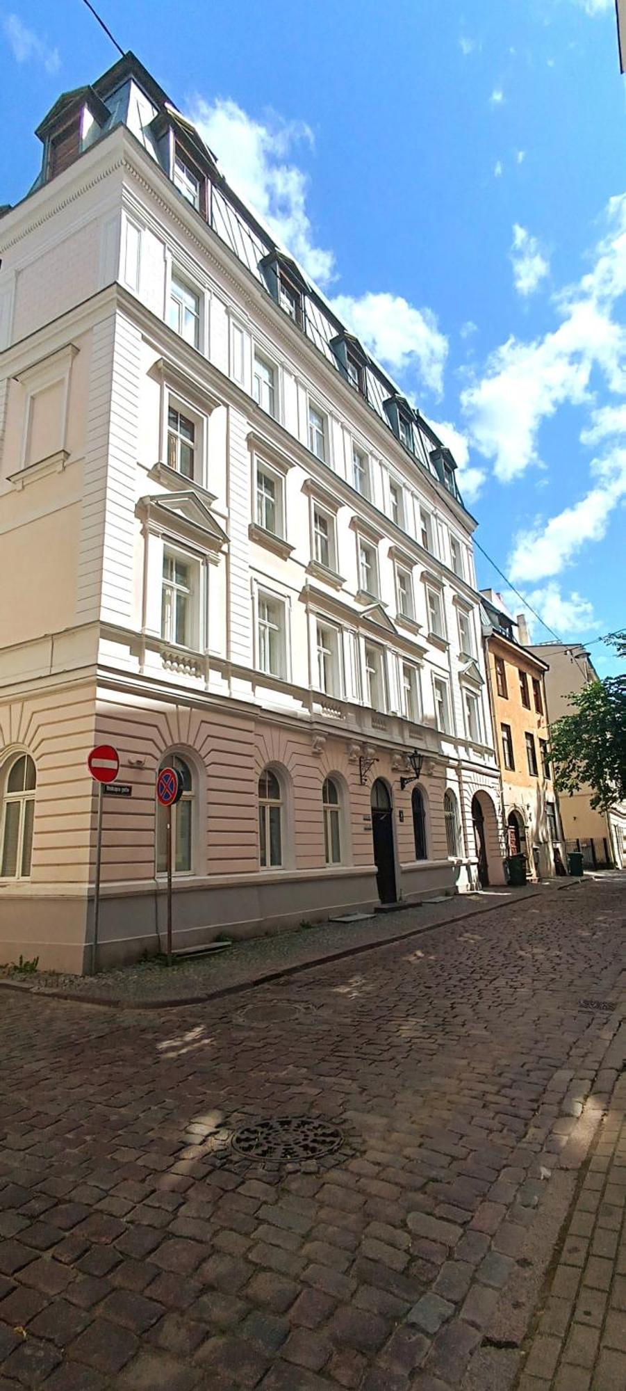 Old Town 2 Bedroom Apartment Near Dome Square & Scenic Waterfront รีกา ภายนอก รูปภาพ